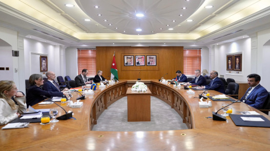 الخارجية تبحث مع السويد تعزيز العلاقات الثنائية