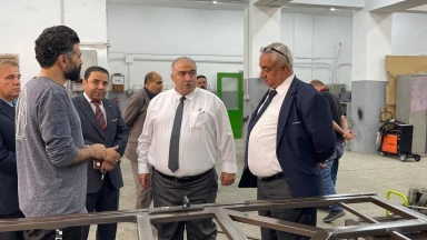 صورة حول : الأمين العام لشؤون التعليم المهني والتقني يتابع برنامج "بيتك" في عجلون الأمين العام لشؤون التعليم المهني والتقني يتابع برنامج "بيتك" في عجلون