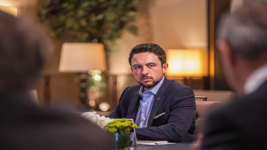 ولي العهد يؤكد أهمية توظيف التكنولوجيا لمعالجة الازدحامات المرورية