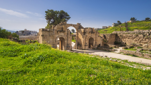أجواء دافئة السبت وانخفاض ملموس على الحرارة الاثنين