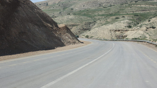 صورة حول : وزير الأشغال يتفقد مشروع تأهيل طريق وادي شعيب وزير الأشغال يتفقد مشروع تأهيل طريق وادي شعيب