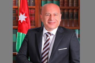 حازم القرالة قائماً بأعمال مدير مديرية ترخيص المهن والمؤسسات الصحية