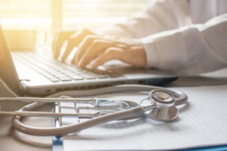 المجلس الطبي الأردني: معايير الاعتماد الجديدة تضم عقودا تنظم حقوق أطباء الإقامة