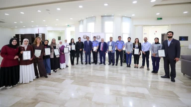 صورة حول : وزير الشباب يلتقي الفائزين بجائزة الحسين بن عبدالله الثاني للعمل التطوعي وزير الشباب يلتقي الفائزين بجائزة الحسين بن عبدالله الثاني للعمل التطوعي