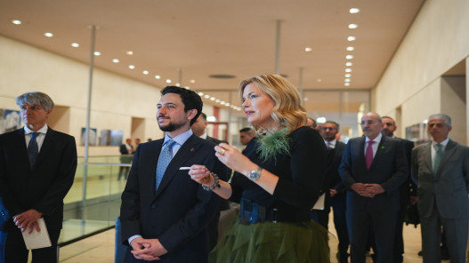 صورة حول : ولي العهد يلتقي في برلين رئيسة مجلس النواب الألماني ولي العهد يلتقي في برلين رئيسة مجلس النواب الألماني