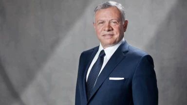 صورة حول : الملك يتلقى اتصالا هاتفيا من العاهل البحريني الملك يتلقى اتصالا هاتفيا من العاهل البحريني