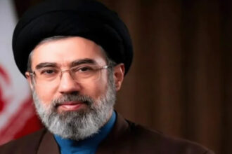 مجتبى خامنئي يوجّه القوات المسلحة الإيرانية بمواصلة العمليات بحزم