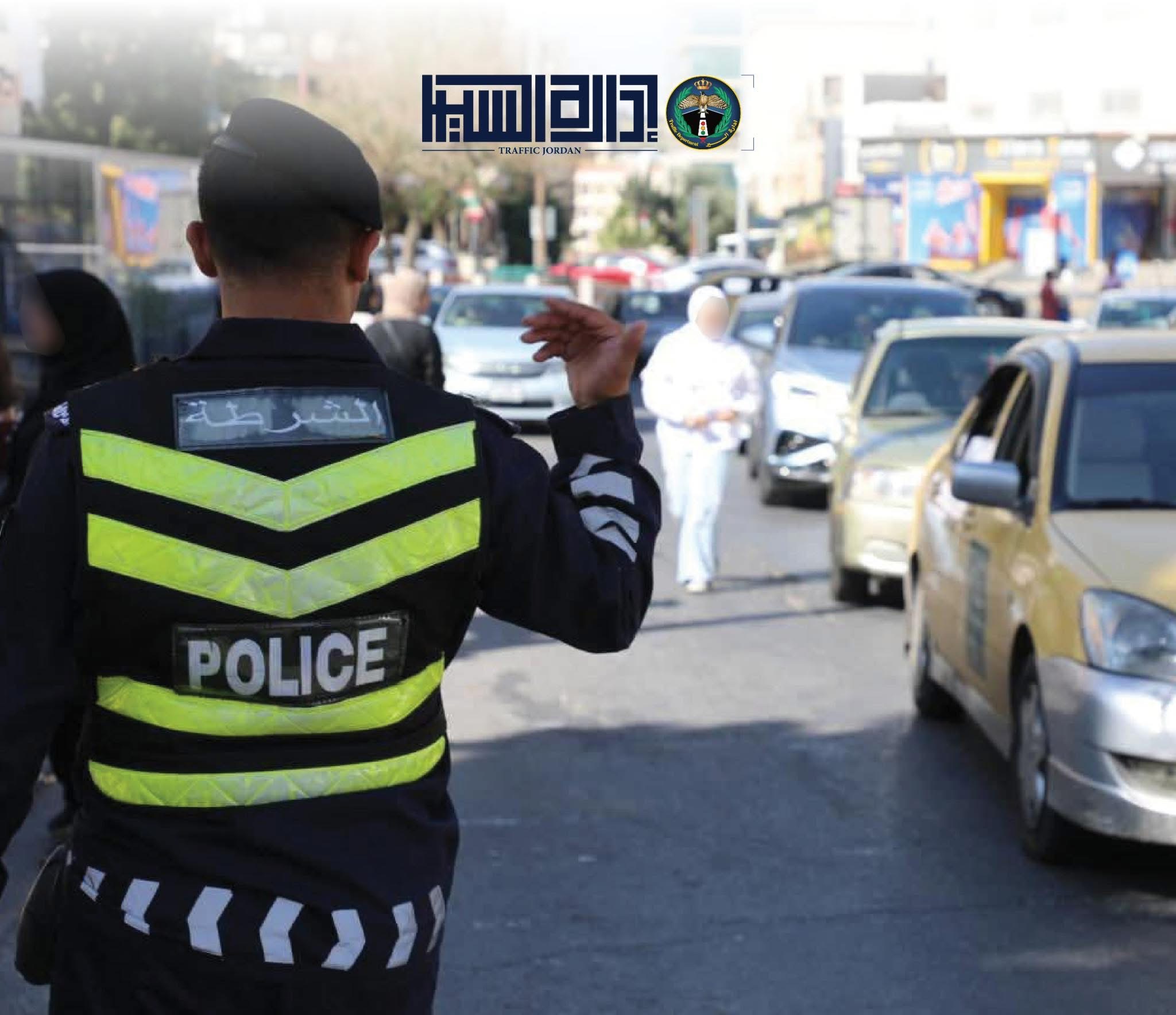 رقيب سير ينقذ حياة شابة بعد تعرّضها لحالة مرضية، ويقود مركبتها ويوصلها لأقرب مستشفى