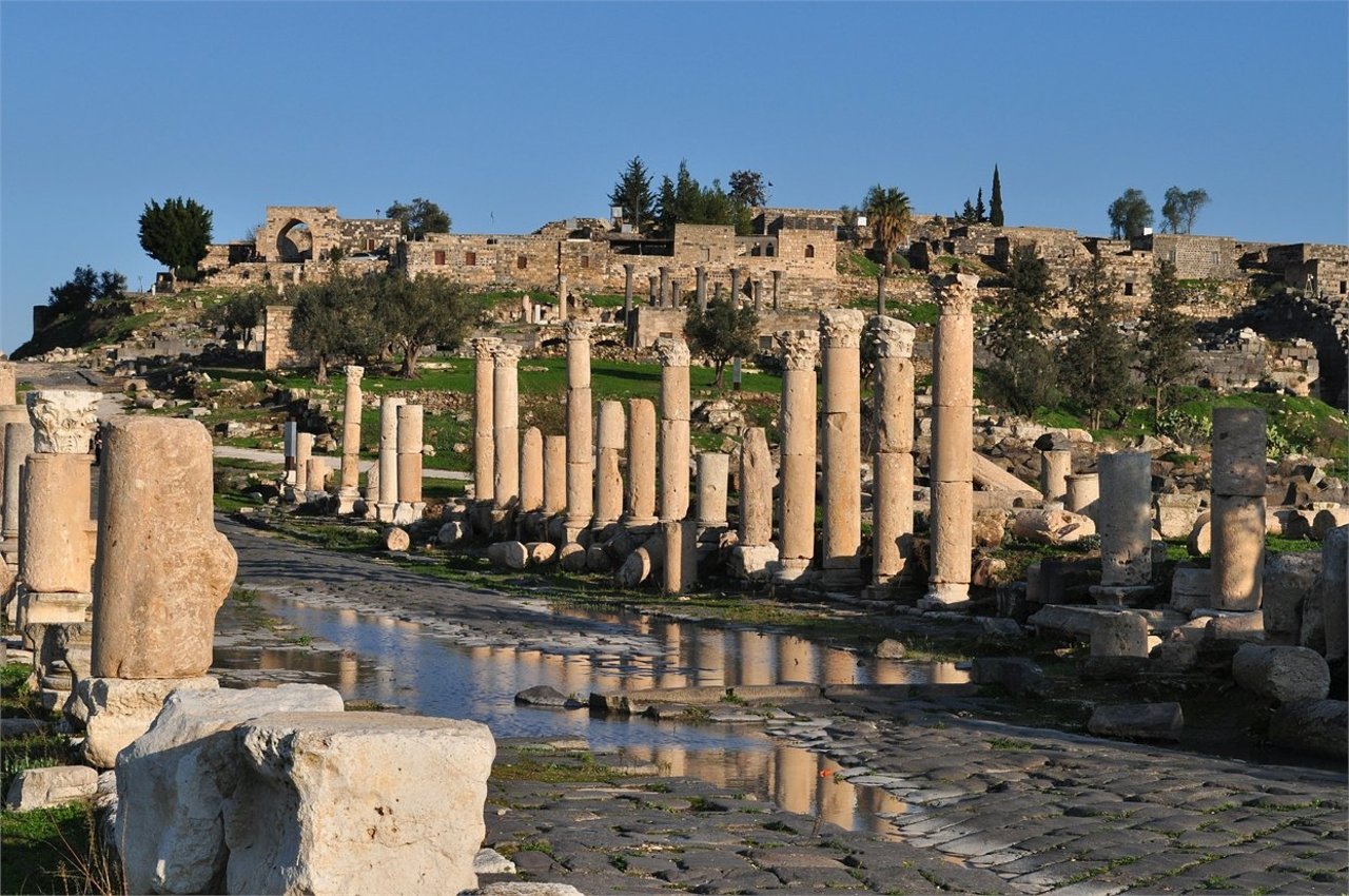 صورة حول : وزارة السياحة والآثار تنظم فعاليات ترفيهية في أم قيس الأثرية وزارة السياحة والآثار تنظم فعاليات ترفيهية في أم قيس الأثرية