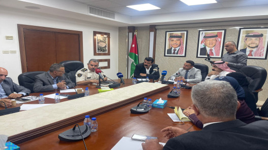 صورة حول : “زراعة النواب” تناقش تأخير شحنات اللحوم على المعابر الحدودية “زراعة النواب” تناقش تأخير شحنات اللحوم على المعابر الحدودية
