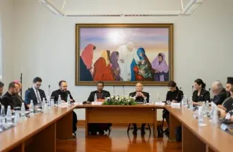 الأمير الحسن يختتم زيارة إلى روما والفاتيكان لتعزيز الحوار الإنساني والديني