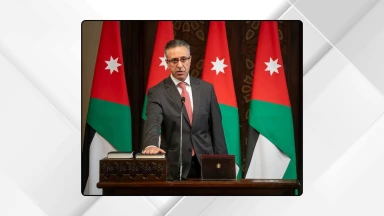 صورة حول : الحكومة تمضي بدمج المؤسستين الاستهلاكيتين لتعزيز الأمن الغذائي واستقرار الأسواق الحكومة تمضي بدمج المؤسستين الاستهلاكيتين لتعزيز الأمن الغذائي واستقرار الأسواق