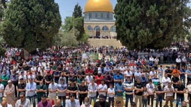 70 ألف مصل يؤدون صلاة الجمعة في المسجد الأقصى