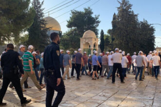 218 مستوطنا يقتحمون المسجد الأقصى بحماية شرطة الاحتلال الإسرائيلي