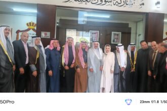 النائب الأسبق الخوالدة على رأس وفد في مستشارية العشائر
