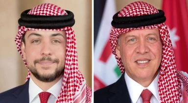 صورة حول : الملك وولي العهد يتلقيان برقيات تهنئة بالعيد الملك وولي العهد يتلقيان برقيات تهنئة بالعيد