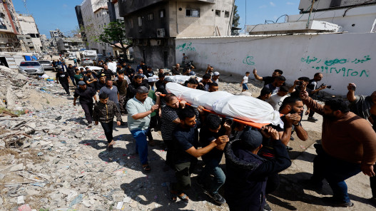 صورة حول : 3 شهداء بقصف إسرائيلي على مواصي خان يونس 3 شهداء بقصف إسرائيلي على مواصي خان يونس