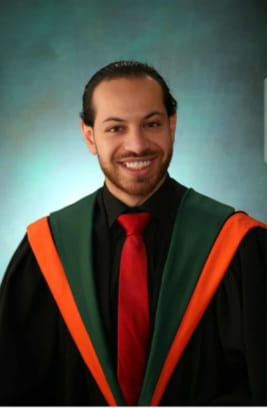 تهنئة وتبريك للمهندس مناف صالح البراري بمناسبة تخرجه من جامعة الأمير إدوارد في كندا وحصوله على البكالوريوس في هندسة التصميم المستدام بتقدير امتياز