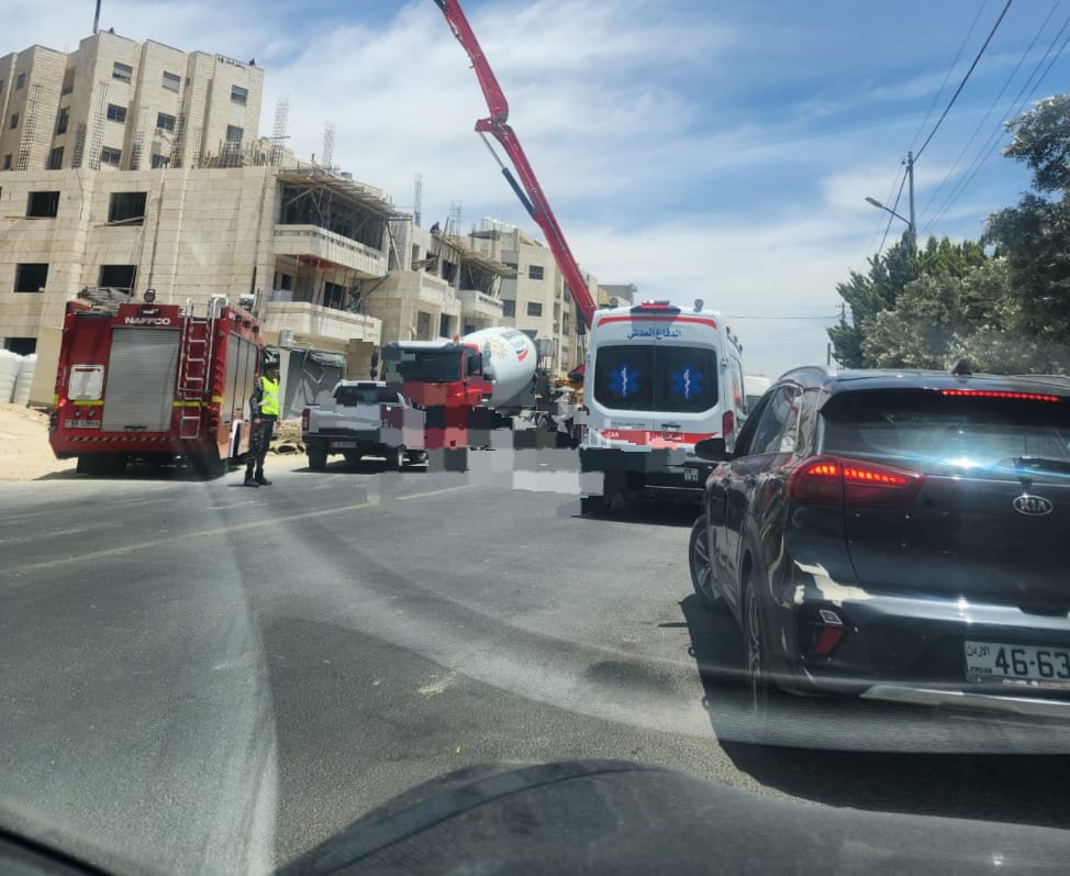 صورة حول : وفاة شخص وإصابة سيدتين جراء حادث دهس في مرج الحمام وفاة شخص وإصابة سيدتين جراء حادث دهس في مرج الحمام