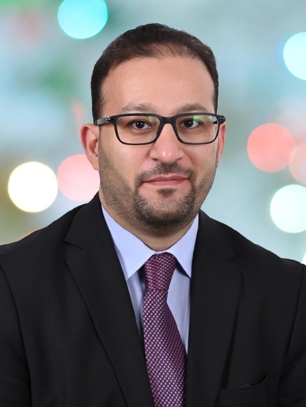 المضيق والكلمة ...!