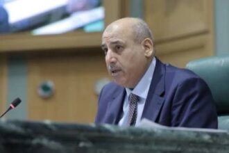 القاضي مهنئاً بعيد الاستقلال: ثمانون عاماً من العطاء بقيادة هاشمية حكمية ووفاء الشعب والجيش والأجهزة الأمنية