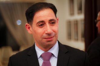 بلاغ إلى النائب العام (557,197) ألف دينار هدر للمال العام… فمن يُحاسب أصحاب القرار؟