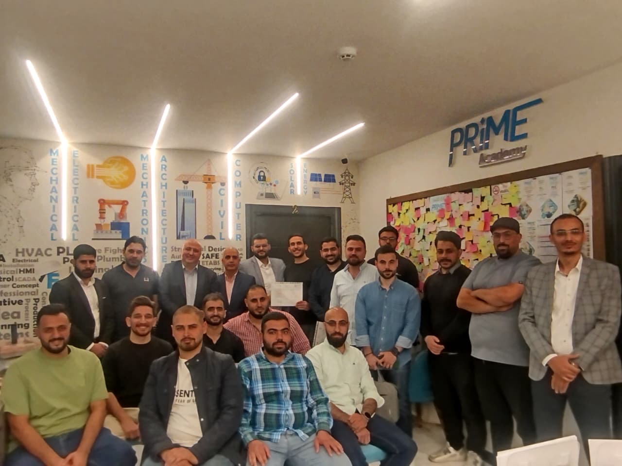 صورة حول : "صناعة عمان" تنظم دورة تدريبية حول الانتاج الصناعي باستحدام ماكينات CNC "صناعة عمان" تنظم دورة تدريبية حول الانتاج الصناعي باستحدام ماكينات CNC
