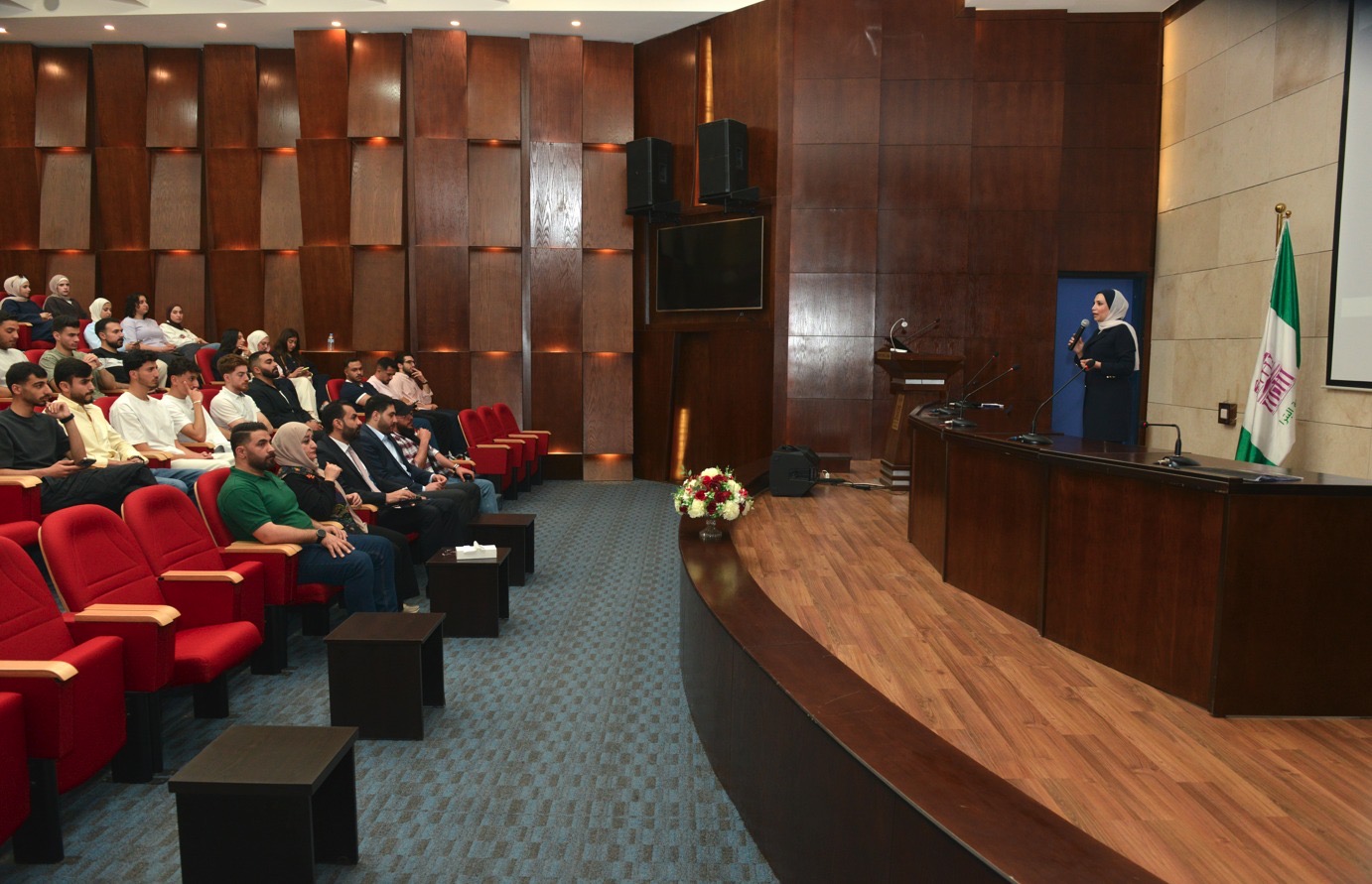 جامعة البترا تبحث سبل "توطين المبادرات الشبابية" بالتعاون مع وزارة الشباب