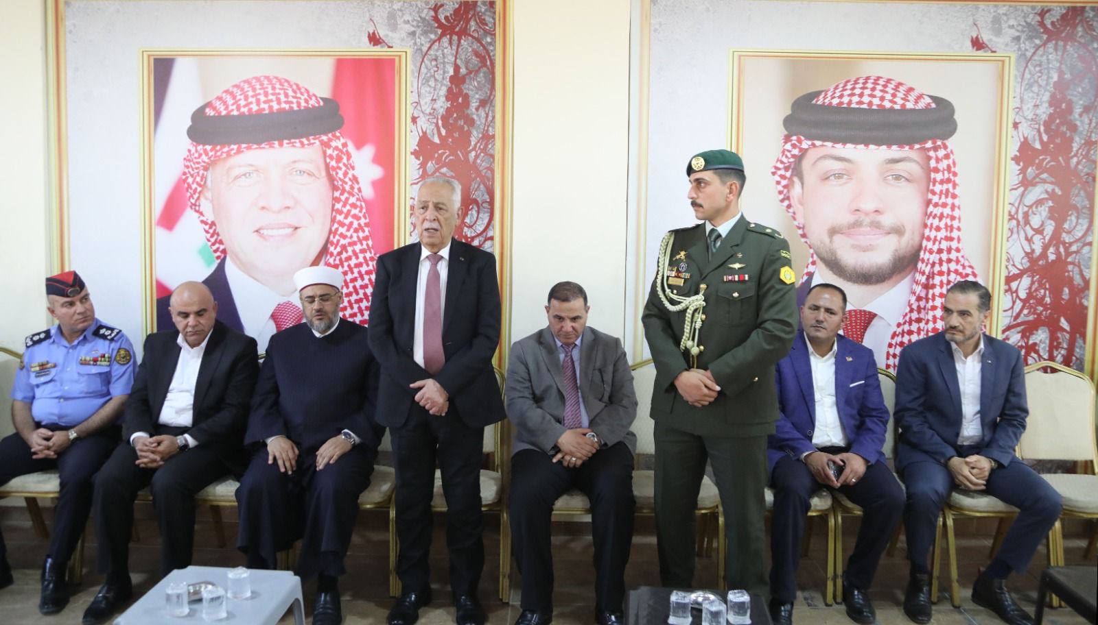 مندوبا عن الملك وولي العهد... العيسوي يعزي عشائر الشطناوي والزيود وأبو شريعة والمجالي والدهيسات
