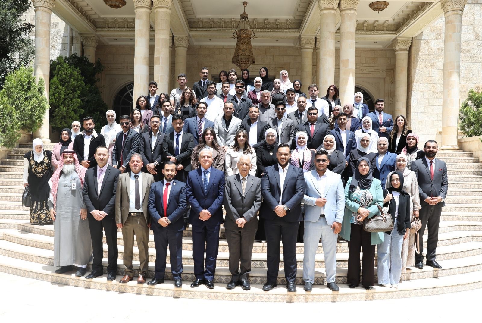 العيسوي لطلبة جامعات : رؤية الملك رسخت مكانة الأردن صوتاً للحكمة والاعتدال بالمنطقة والعالم