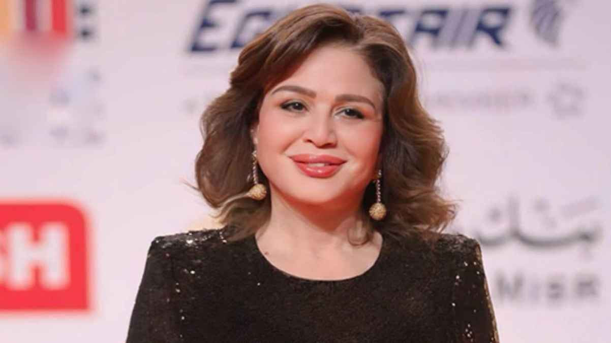 صورة حول : لا أريد مقابلة الشارع” .. غضب واسع بعد تصريحات إلهام شاهين المسيئة لأبناء القوقاز لا أريد مقابلة الشارع” .. غضب واسع بعد تصريحات إلهام شاهين المسيئة لأبناء القوقاز