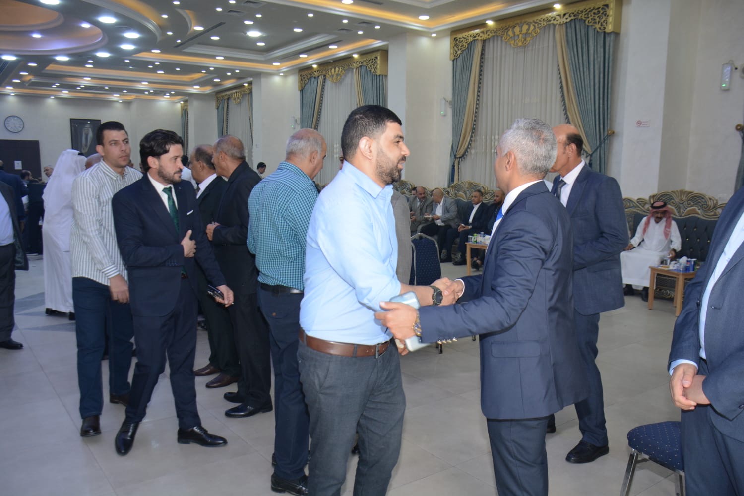 العدوان والعموش نسايب …… العدوان طلب والقلاب أعطى