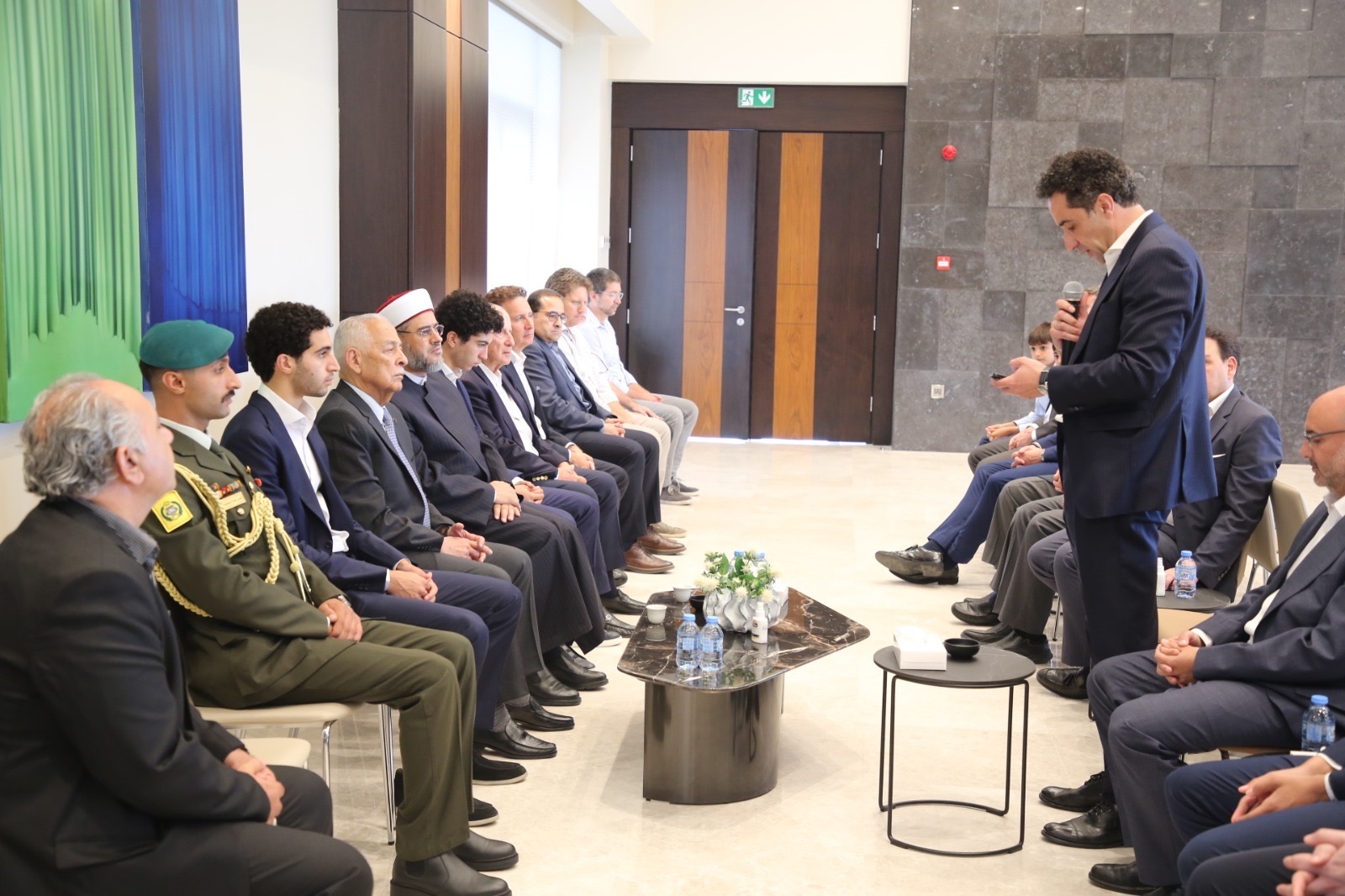 مندوبا عن الملك وولي العهد.. العيسوي يعزي العدوان واللوزي ومنكو والبدارين وخواجا