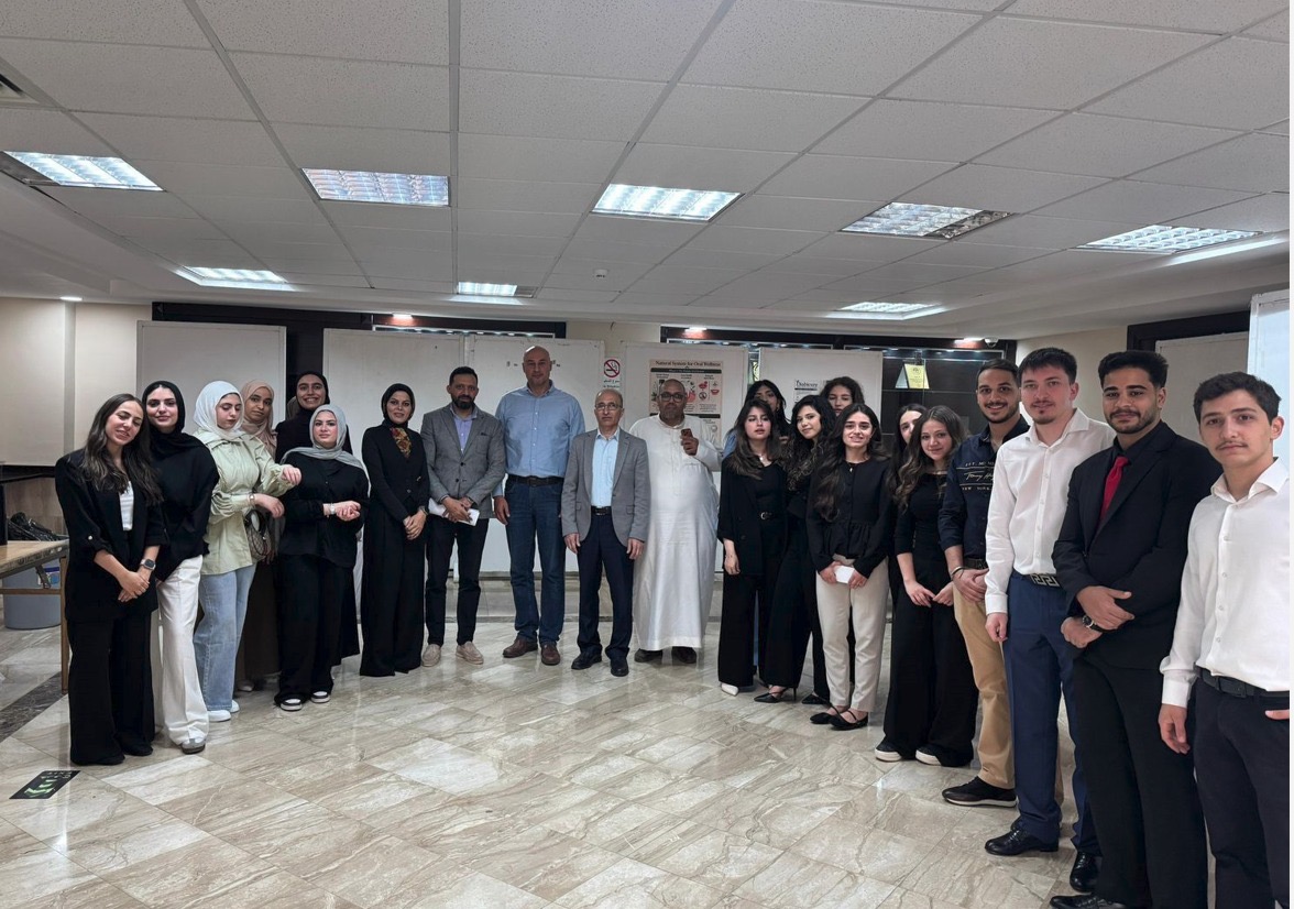 كلية الصيدلة والعلوم الطبية في جامعة البترا تنظم معرض مشاريع التركيبات الصيدلانية