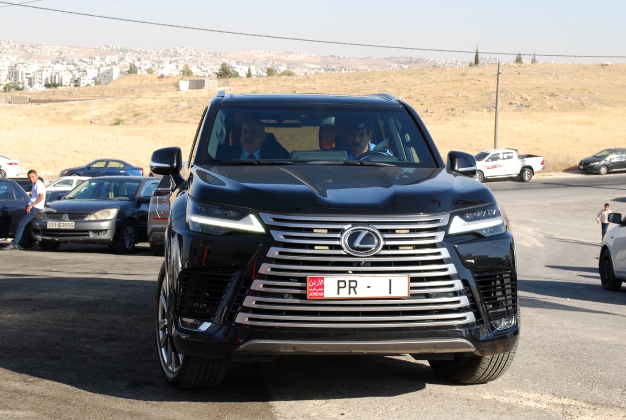 رئيس النواب يشارك عشائر الدعجة الاحتفال بالأعياد الوطنية