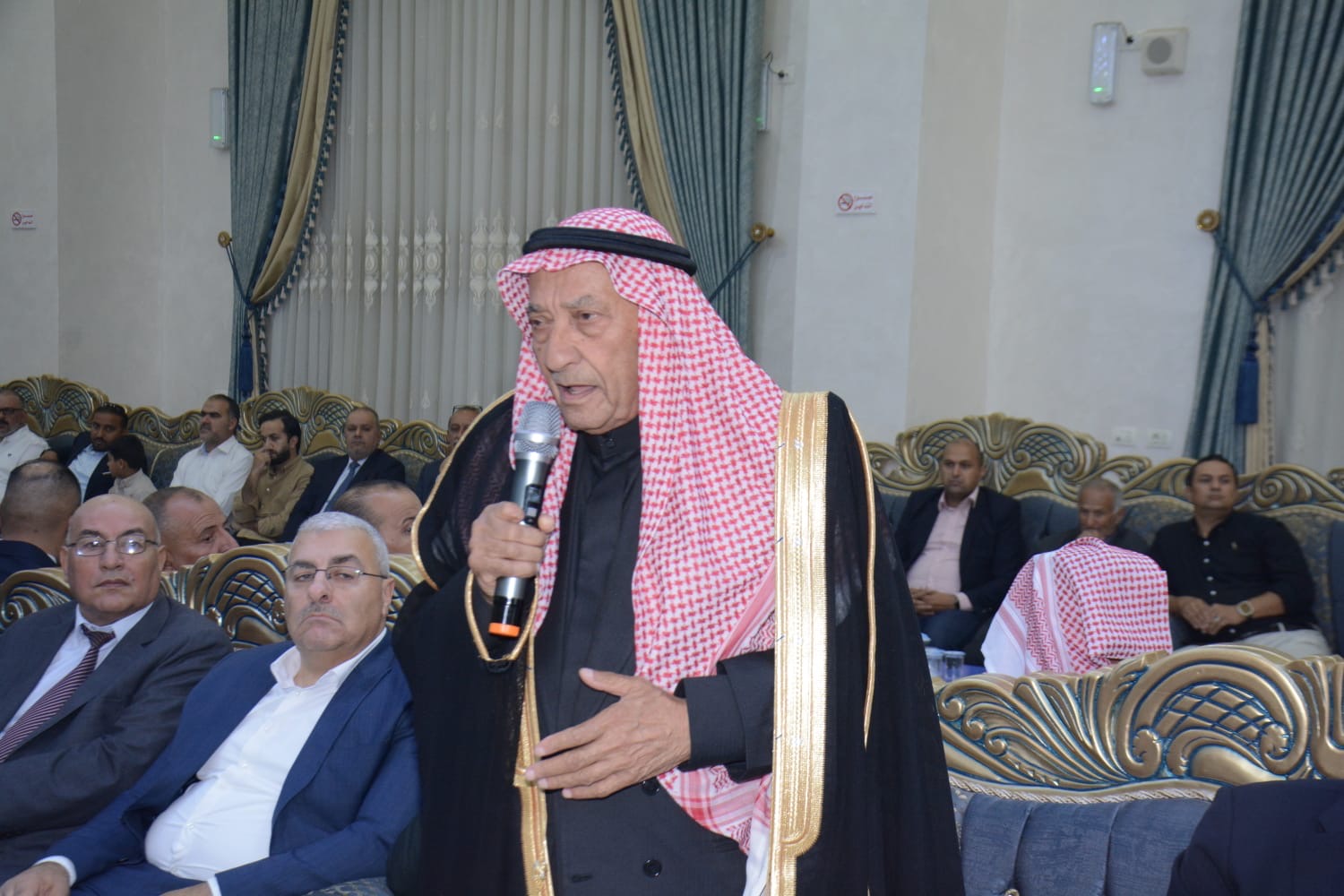 العدوان والعموش نسايب …… العدوان طلب والقلاب أعطى
