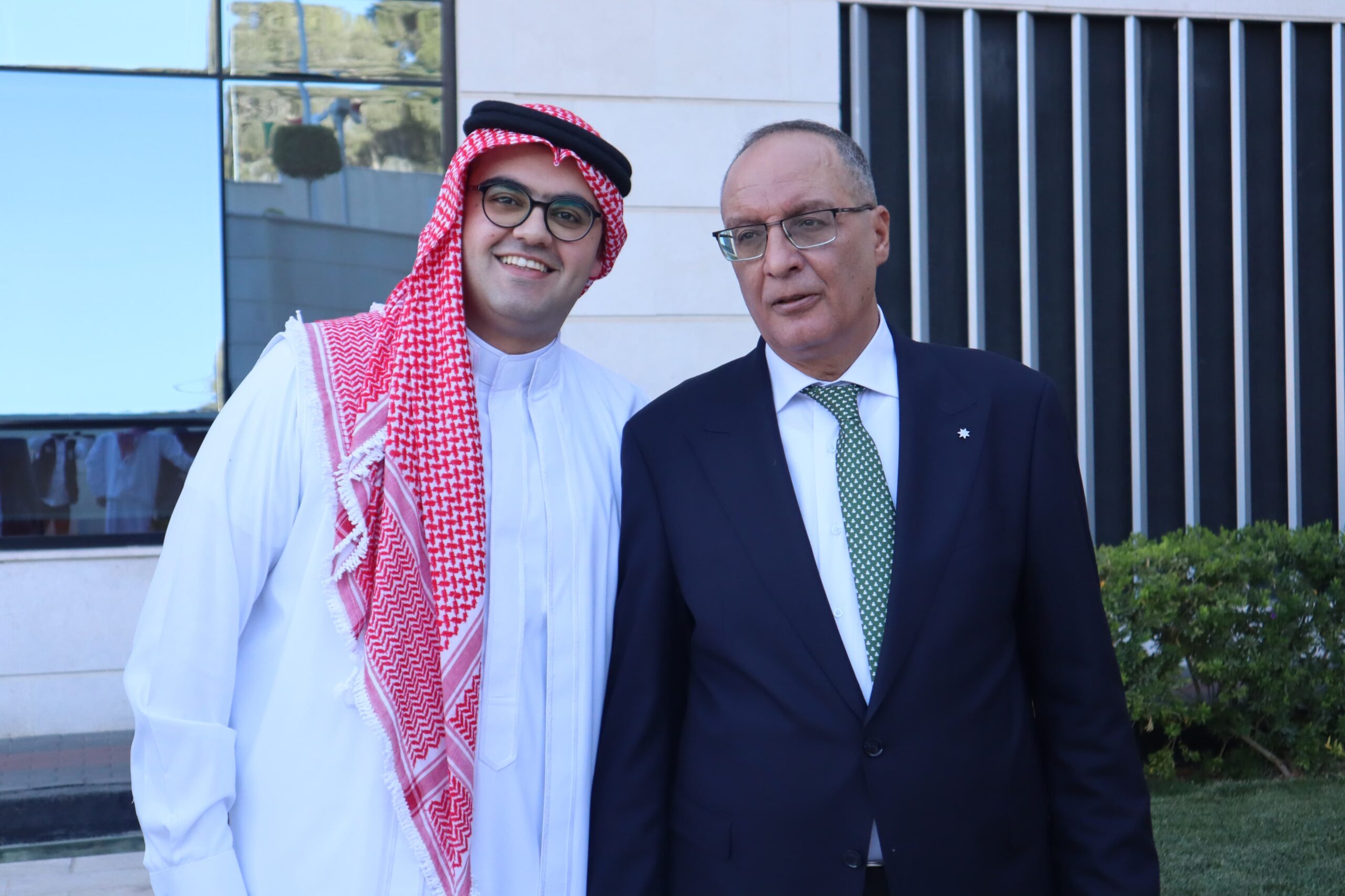 الدكتور محمد المعاقبة يولم بمناسبة زفاف نجله الدبلوماسي "قيس"