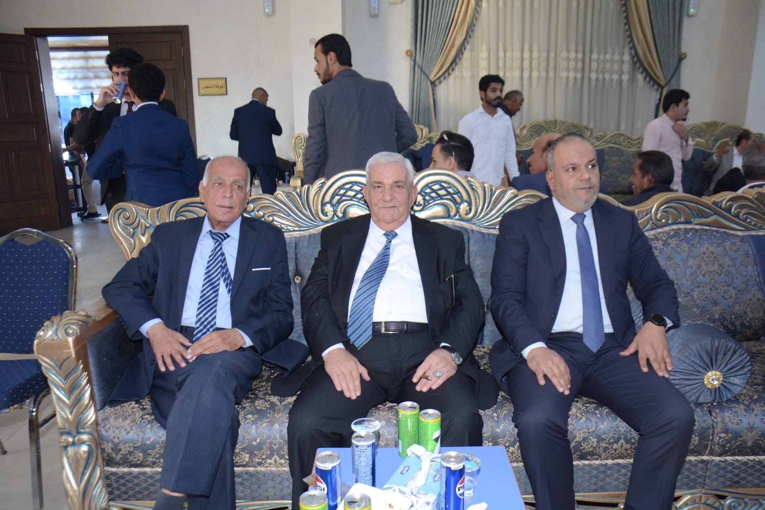 العدوان والعموش نسايب …… العدوان طلب والقلاب أعطى