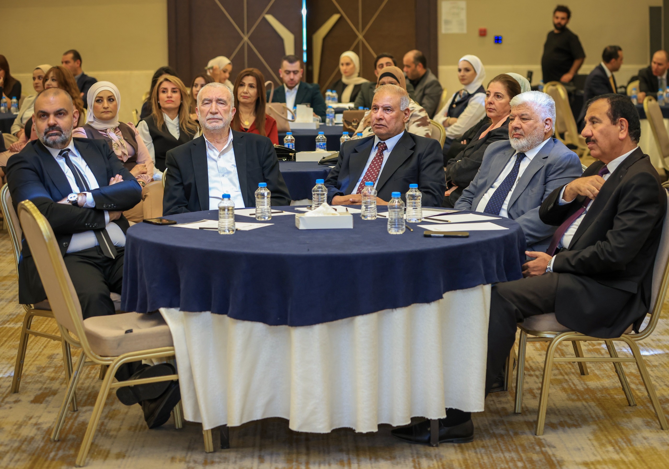 القاضي: التنمية تبدأ من المحافظات والاستماع المباشر للمواطنين