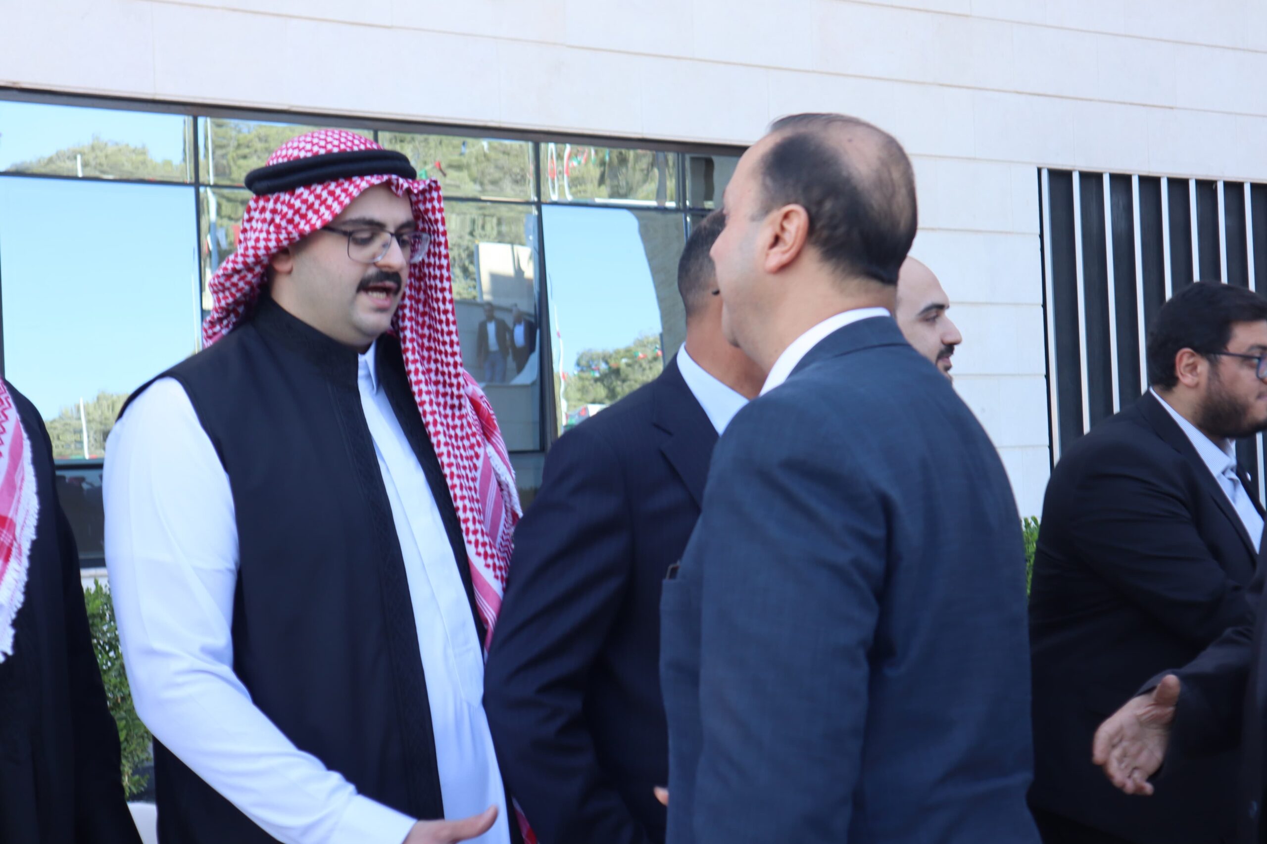 الدكتور محمد المعاقبة يولم بمناسبة زفاف نجله الدبلوماسي "قيس"