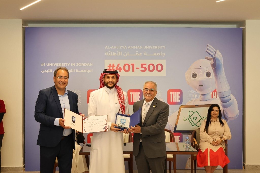 بالصور ... عمان الأهلية تحتفي بطلبتها المتميزين في مختلف المجالات وتكرّمهم تقديراً لإنجازاتهم