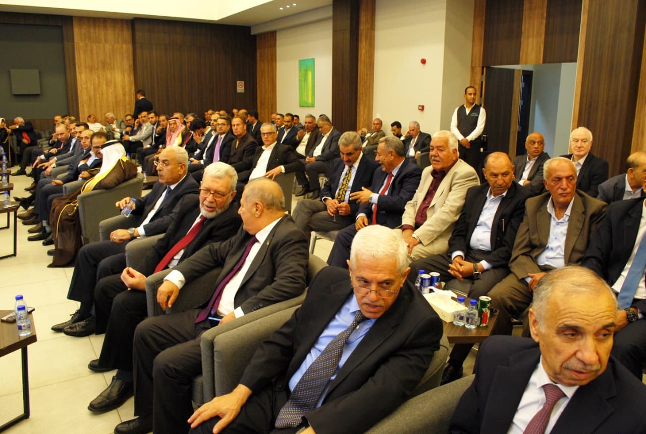 العزة والشوابكة نسايب.. دودين طلب وجابر اعطى- صور