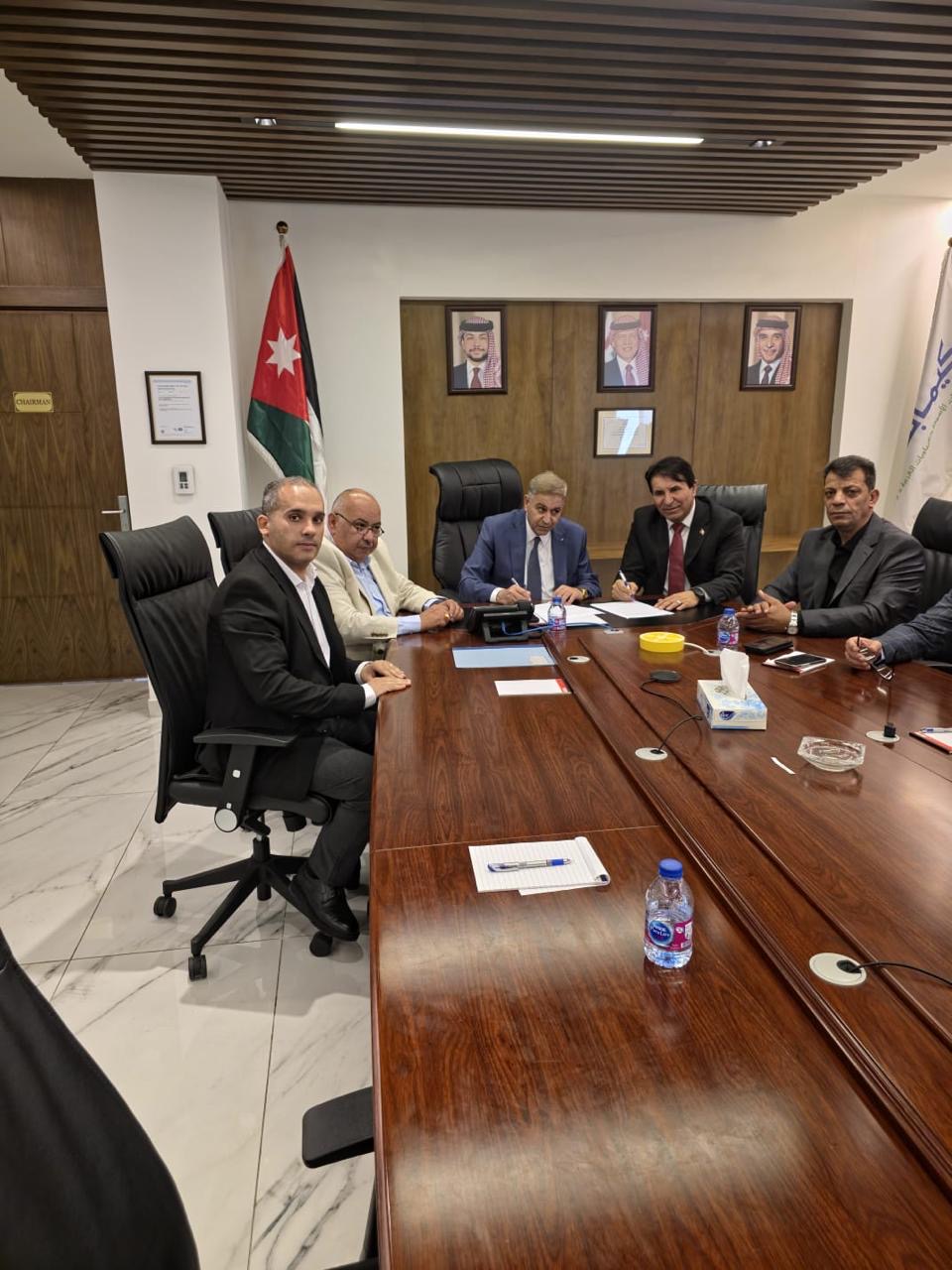 صورة حول : "كيمابكو " والنقابة العامة للعاملين بالبترول والكيماويات توقعان اتفاقية عمالية لتعزيز الاستقرار الوظيفي والحماية الاجتماعية للعاملين "كيمابكو " والنقابة العامة للعاملين بالبترول والكيماويات توقعان اتفاقية عمالية لتعزيز الاستقرار الوظيفي والحماية الاجتماعية للعاملين