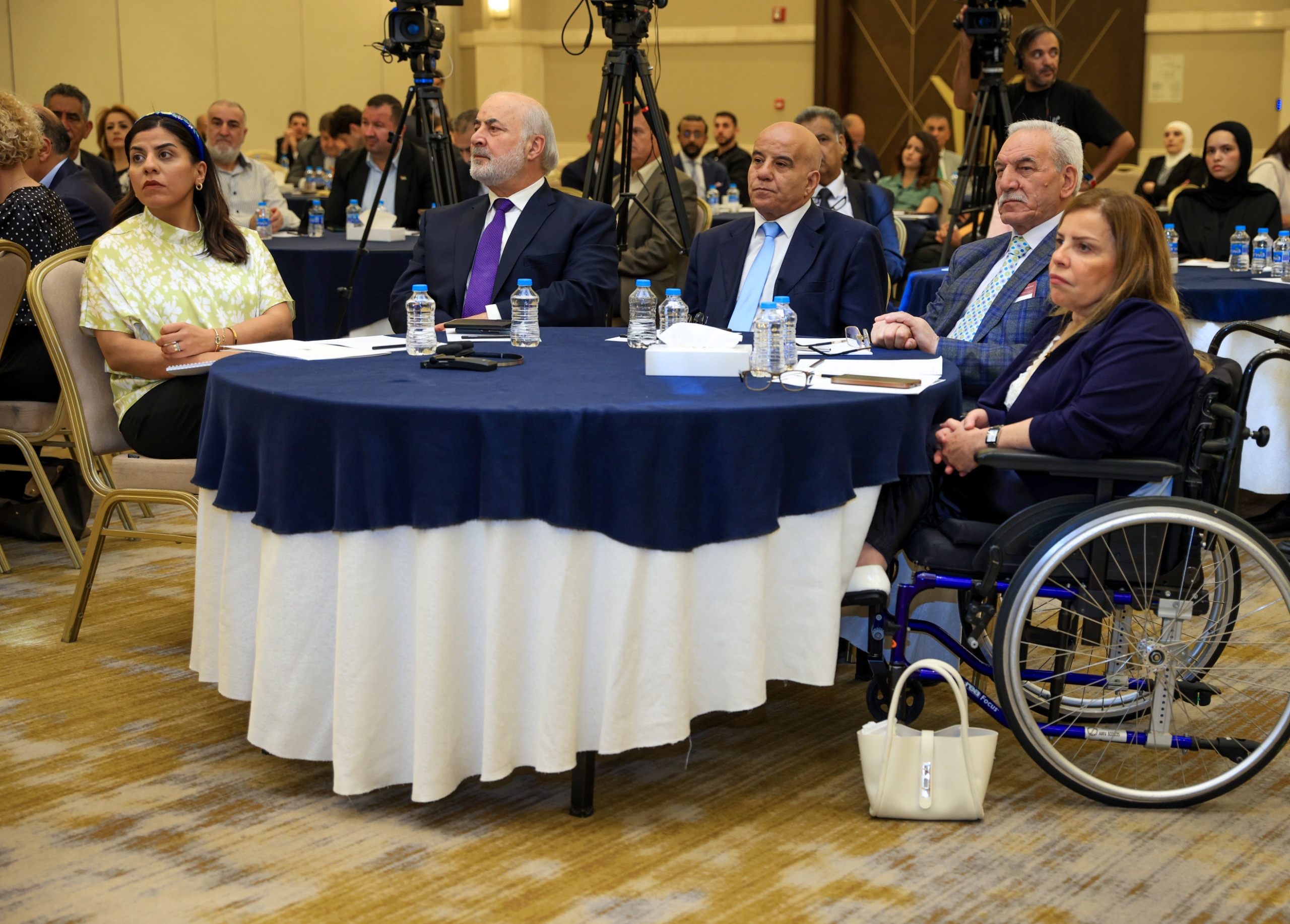 القاضي: التنمية تبدأ من المحافظات والاستماع المباشر للمواطنين