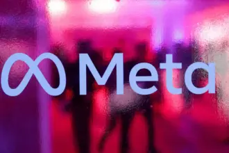 إدارة ترامب تضغط على "ميتا" لتقديم نماذج ذكاء اصطناعي للمراجعة