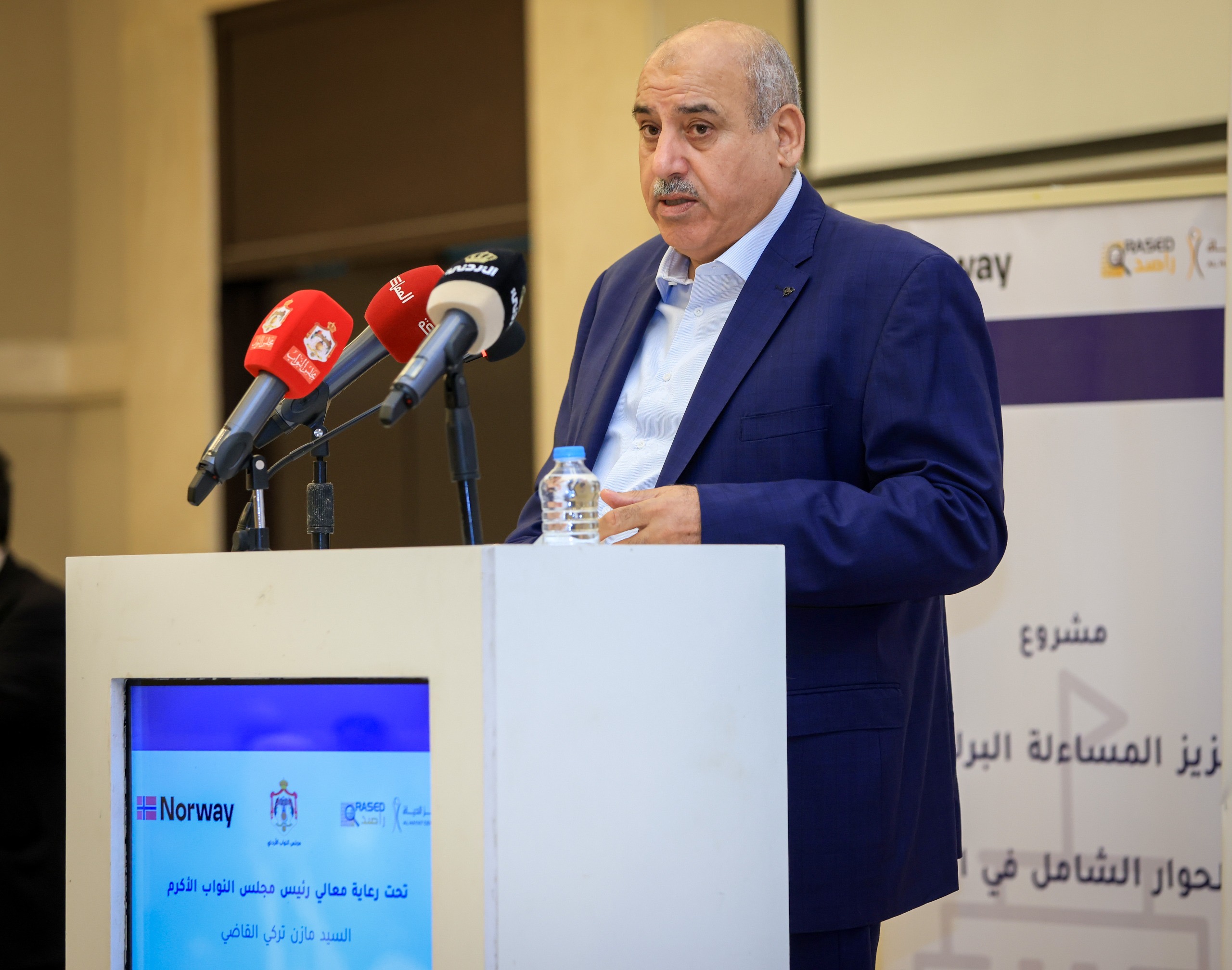 القاضي: التنمية تبدأ من المحافظات والاستماع المباشر للمواطنين