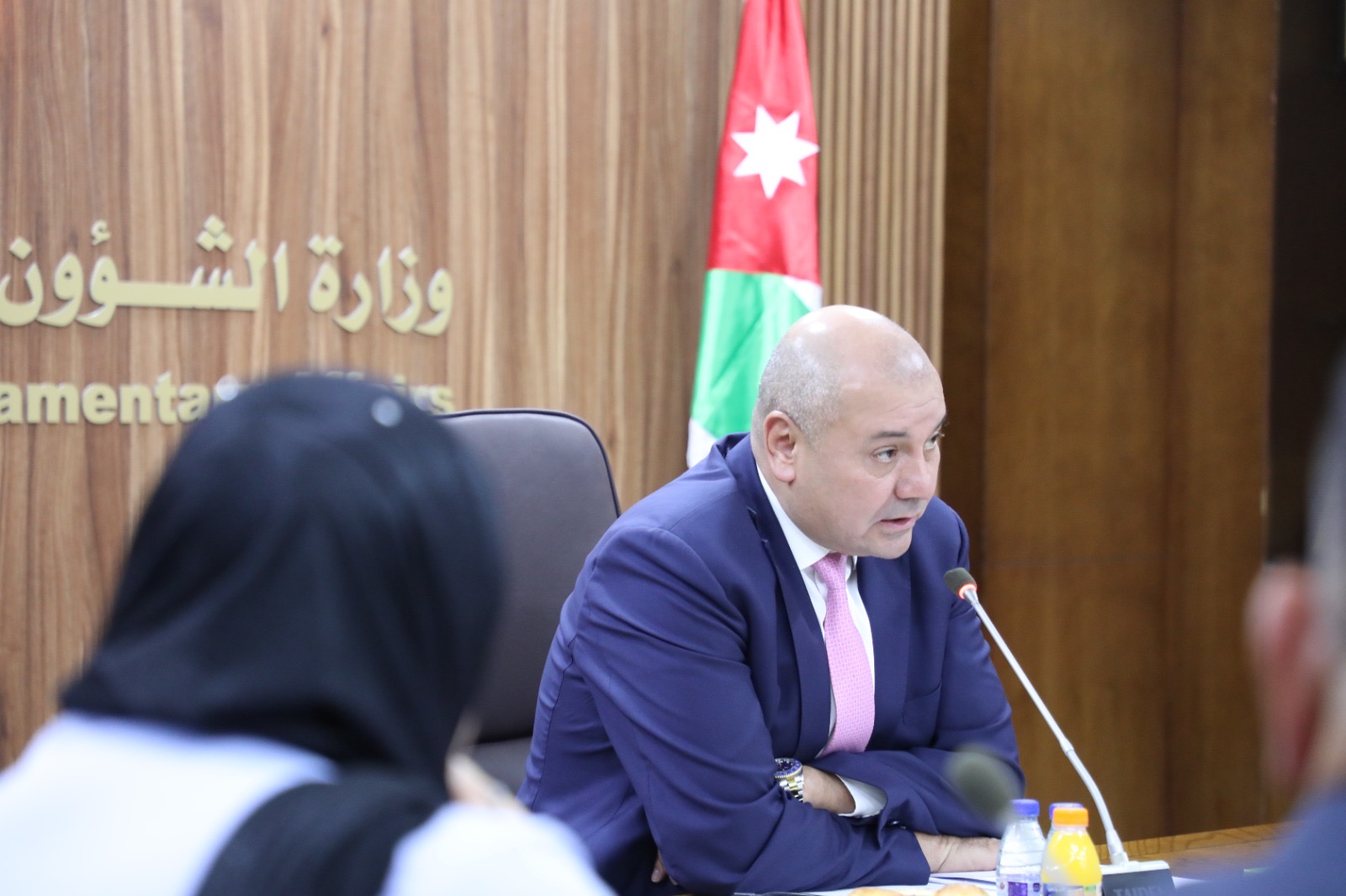 وزير الشؤون السياسية والبرلمانية يلتقي عدد من مراكز الدراسات في الجامعات الأردنية