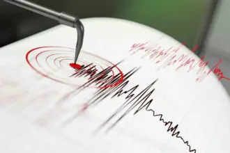 زلزال بقوة 6.2 درجات يضرب سواحل جنوب إيطاليا (فيديو)