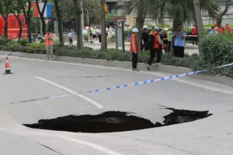 زلزال بقوة 5.5 يضرب مقاطعة في جنوب غرب الصين