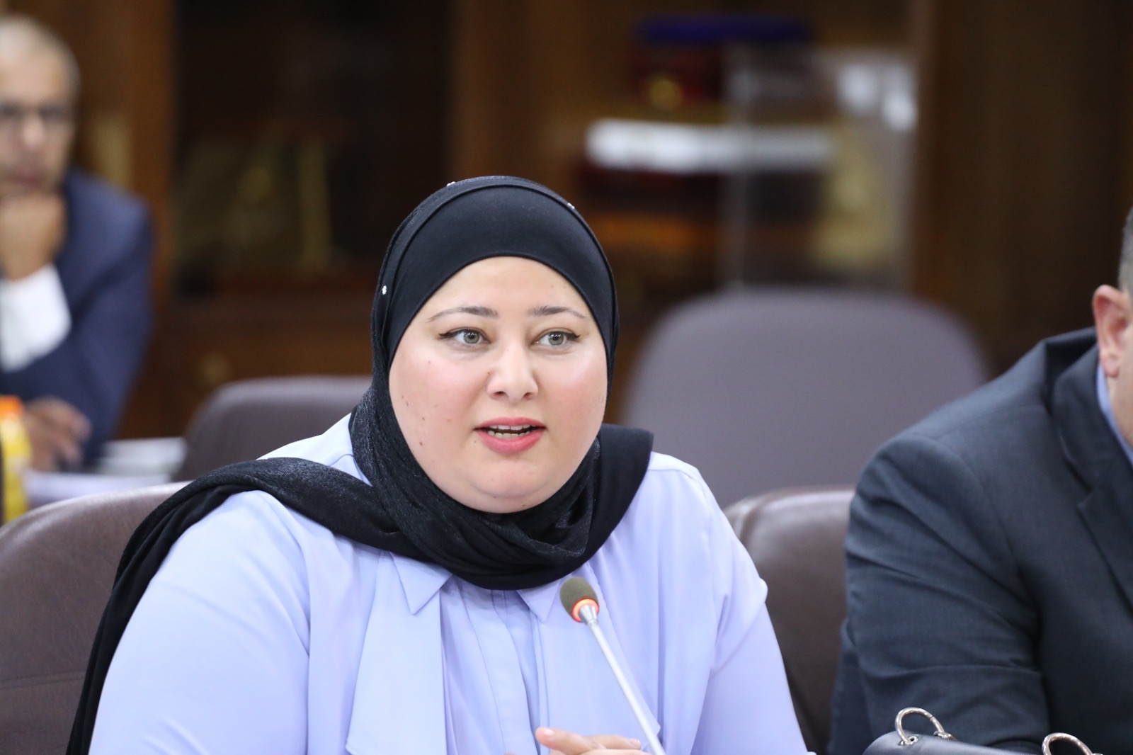 وزير الشؤون السياسية والبرلمانية يلتقي عدد من مراكز الدراسات في الجامعات الأردنية